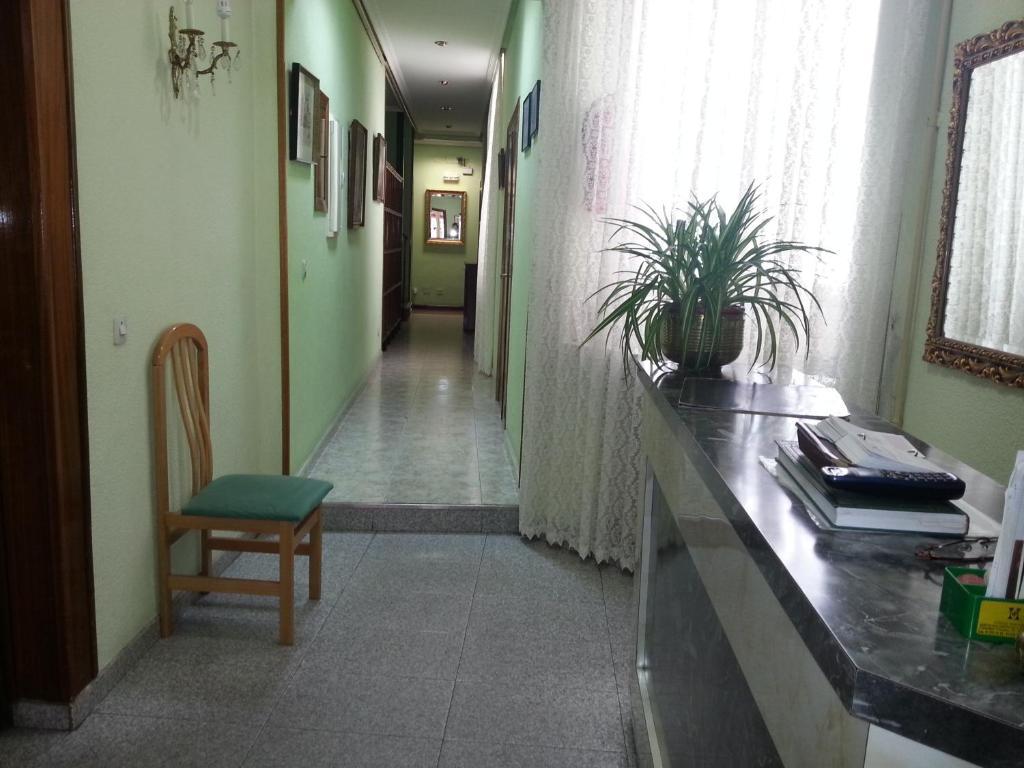 Hostal Olga Madrid Buitenkant foto