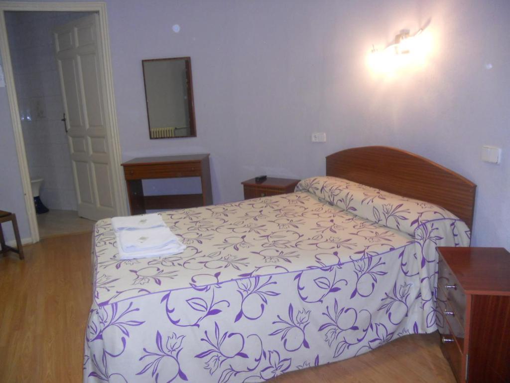 Hostal Olga Madrid Kamer foto