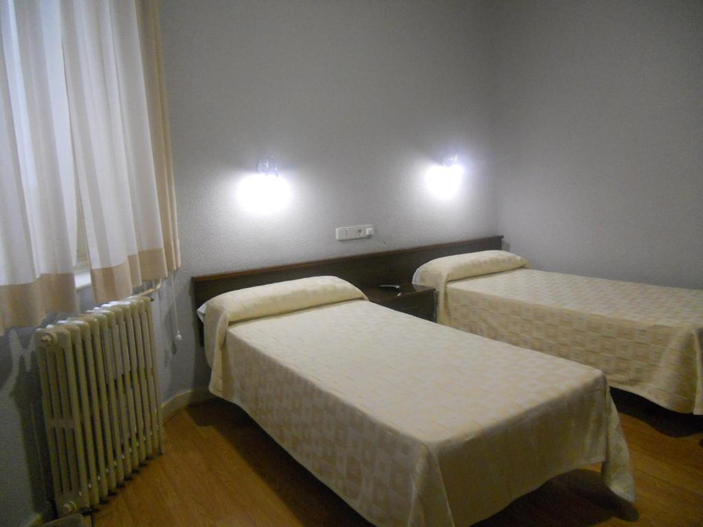 Hostal Olga Madrid Kamer foto