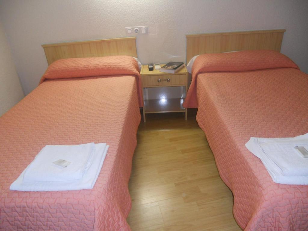Hostal Olga Madrid Kamer foto