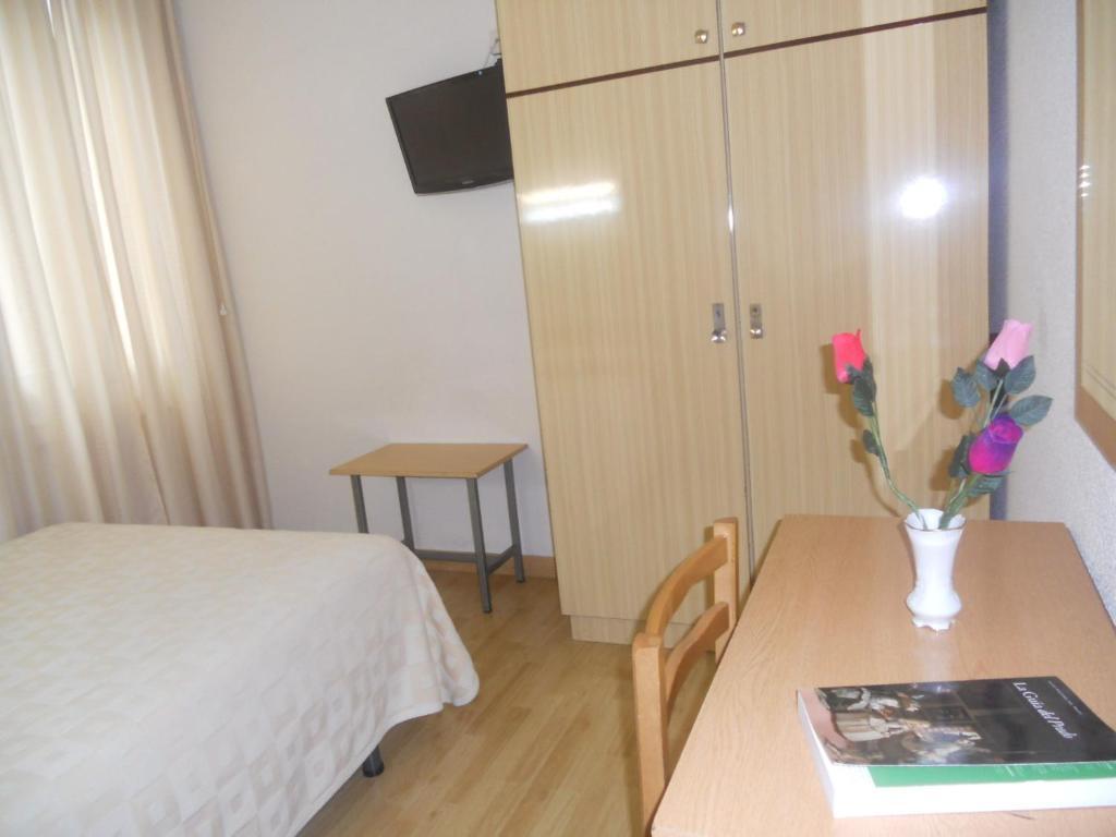 Hostal Olga Madrid Kamer foto
